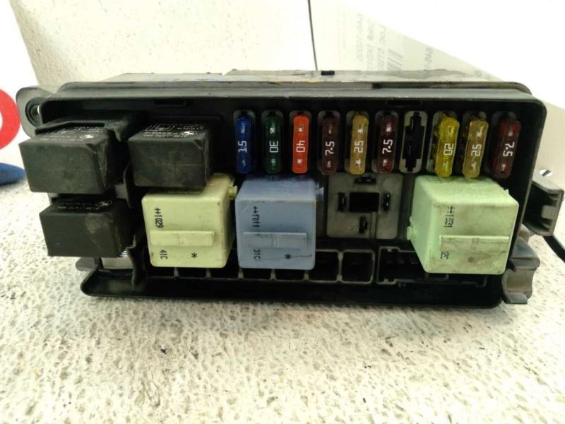 2010 2011 MINICOOPER CLUBMAN МОТОР ОТСЕКА РЕЛЕ ПРЕДОХРАНИТЕЛЬ КОРОБКА 921337202 - Изображение 3 из 4