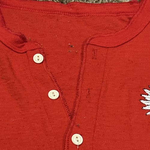 NFL Vintage Kansas City Chiefs Red Henley Shirt Size M Long Sleeve B12 - Picture 3 of 4