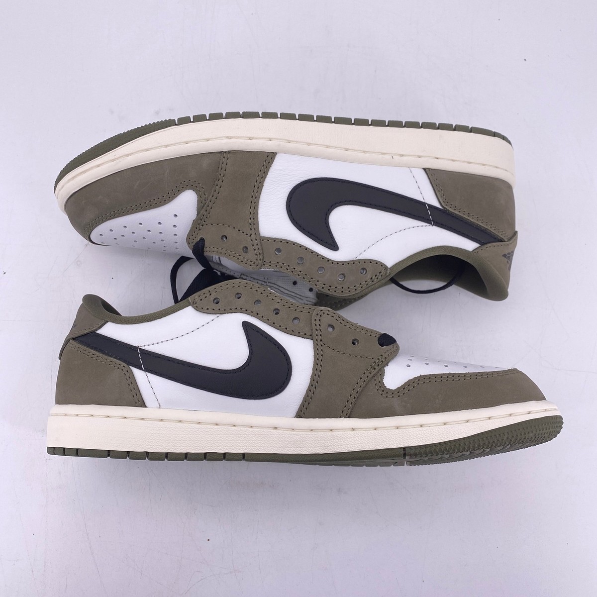 Air Jordan 1 Retro Low 