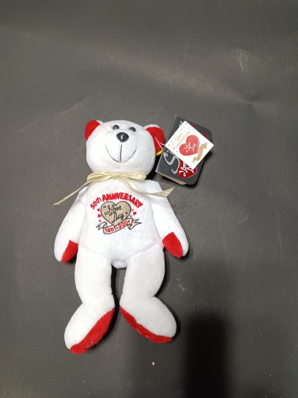 Classic Collecticritter "I Love Lucy" 50th Anniversary Edition Bear (white)