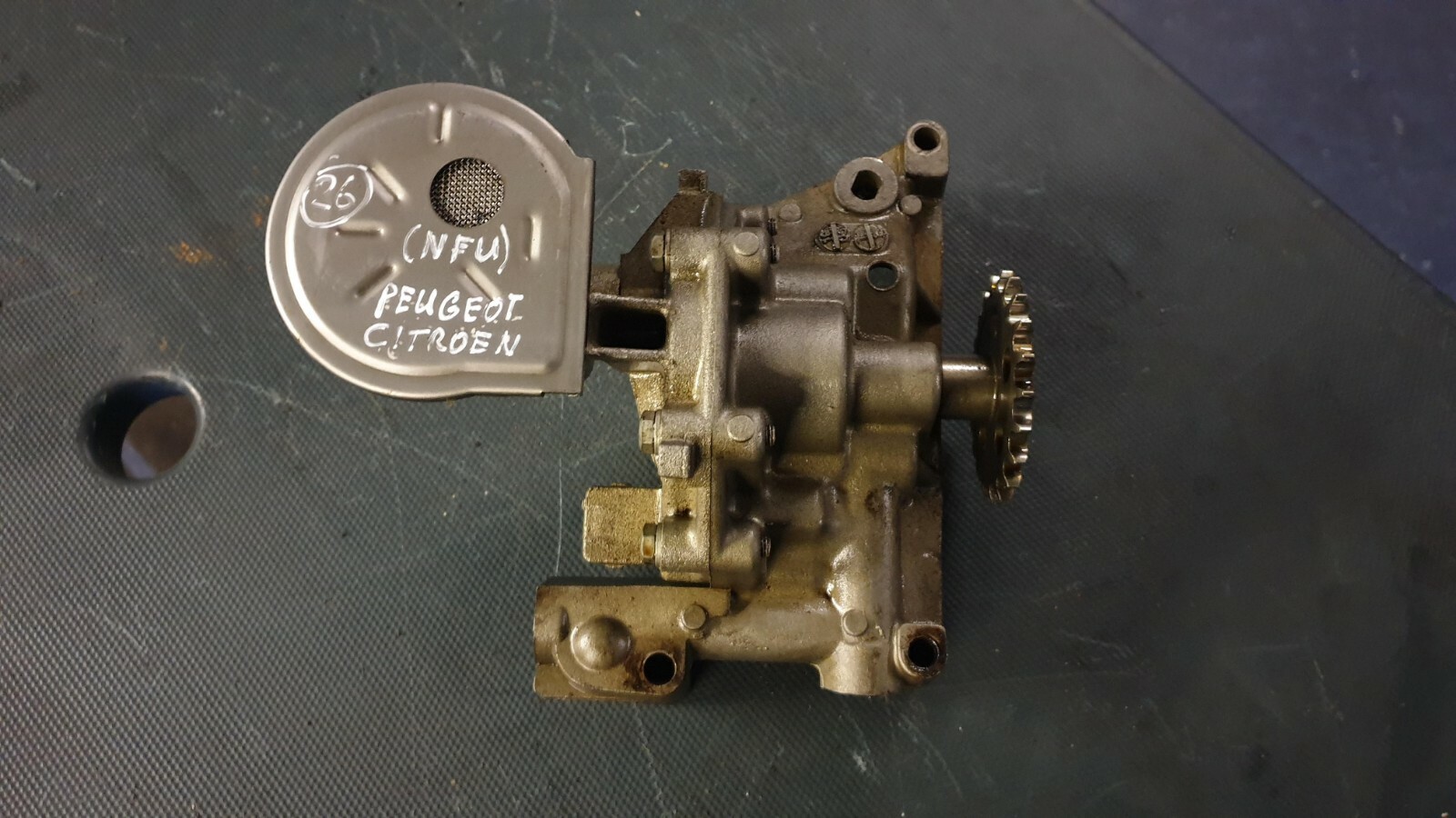 CITROEN PEUGEOT 1.6 PETROL OIL PUMP (NFU) 9652619380 9621114110 | eBay