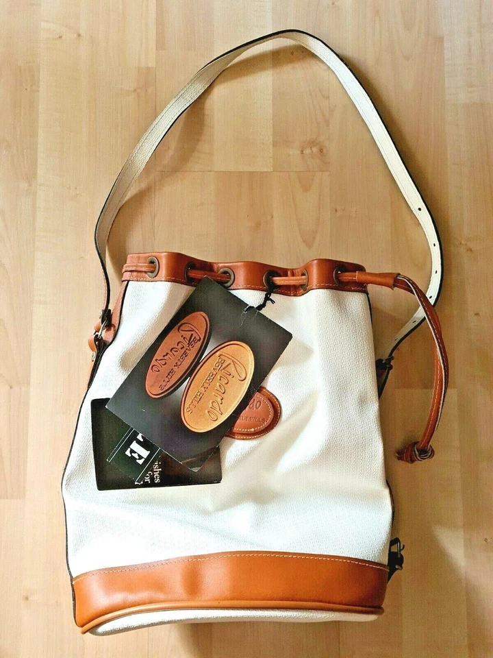 Bolso de Mano Ricardo Beverly Hills Vinilo Borde Cuero de Vaca Grande Resistente al Agua Cartera  Foto 2 de 4