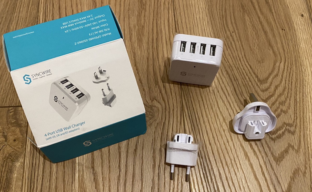 Caricatore USB Syncwire 4 Porte Veloce – Da Parete Bianco, Compatibile Universale