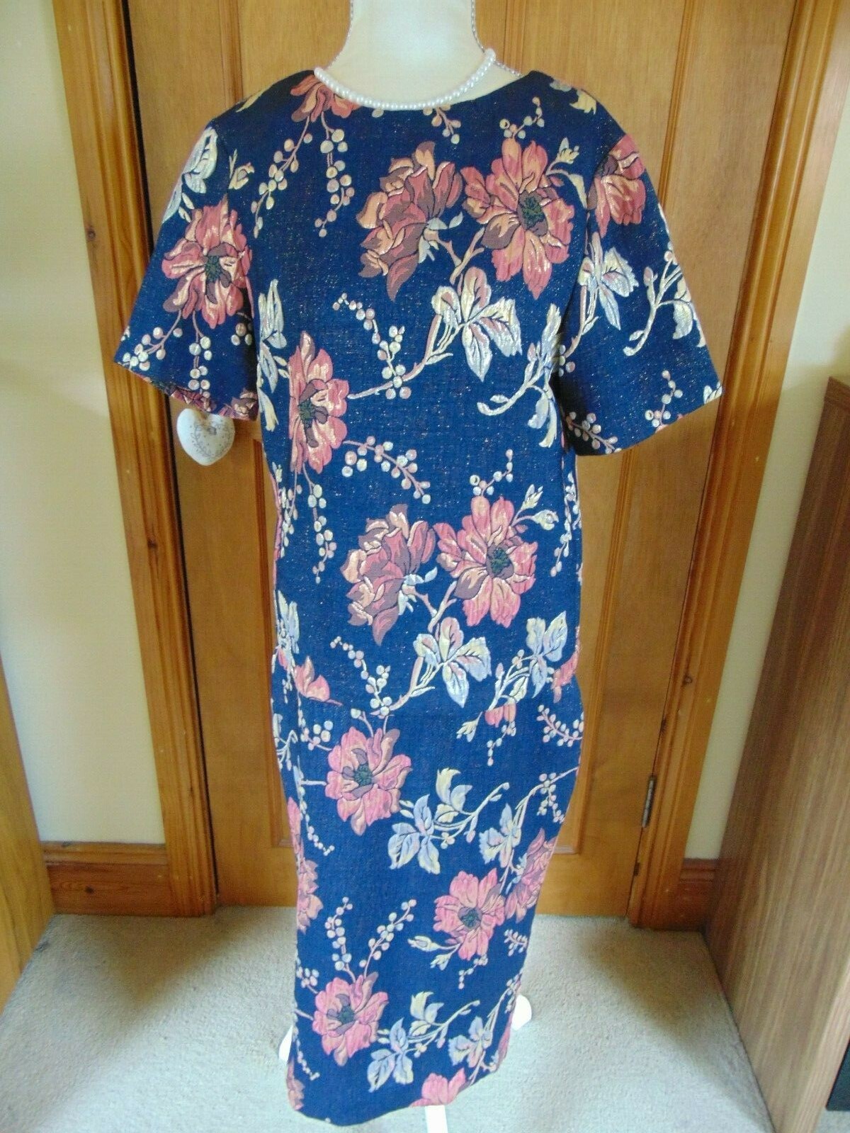 Picture 1 of 4