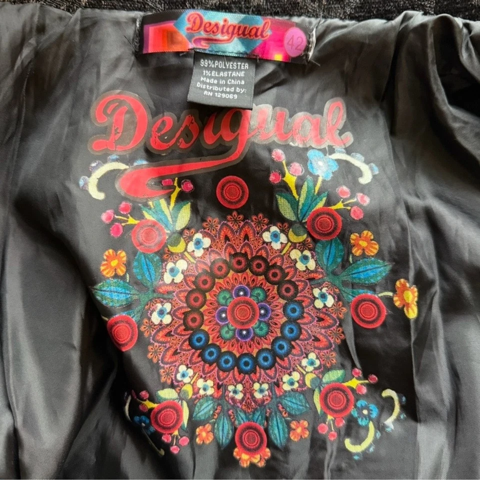 Gabardina de jacquard con textura negra Desigual talla 42 M L invierno Foto 4 de 4