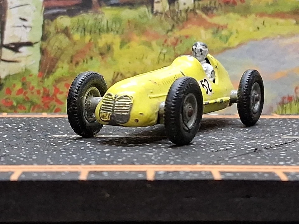 Matchbox Vintage Lesney Original 60s MOKO No 52 Maserati Tampo CLT Yellow EXCELL - Image 4 of 4