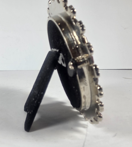 Cornice portafoto rotonda con strass rossi tono argento ornata 2,5 x 2. 5 foto - Foto 2 di 9