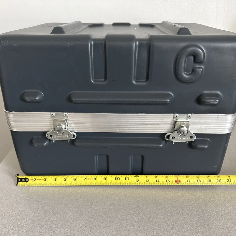 Thermodyne Shok-Stop Hard Case 20x15x15 Hinged Lid Weathertight Shock Stop EUC - Image 2 of 4