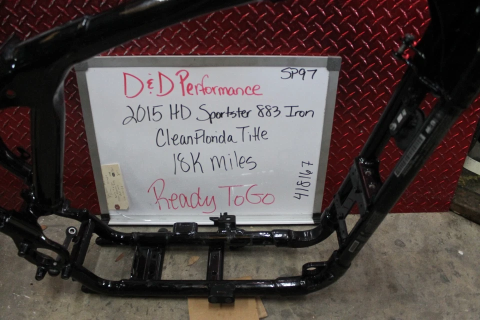 Harley Davidson Sportster Iron XL883 2015 cuadro recto bueno para usar SP97 Foto 3 de 4