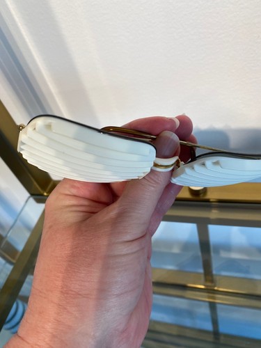 Very Cool Vintage White/Cream Shutter Covered Lens Sunglasses! - Picture 5 of 7