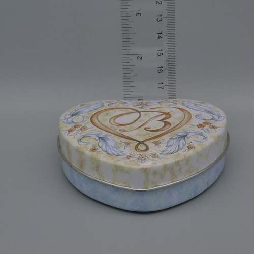 "B" Brighton Litho Tin Heart Shaped Box Metal Lid Floral Scroll Tan Blue 3.75" - Picture 13 of 13
