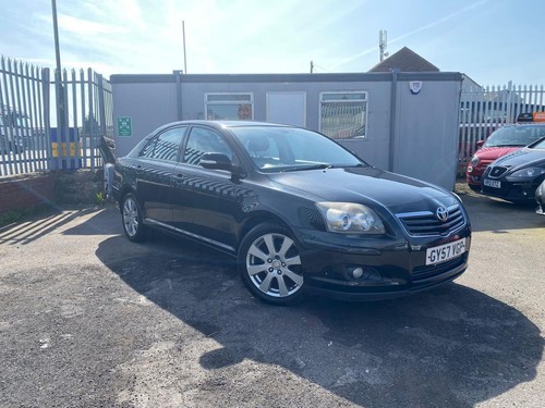 Toyota avensis 2008 год