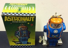 Pre-Owned Vintage Astronaut Robot JMT54 China Minor Wear It Works U