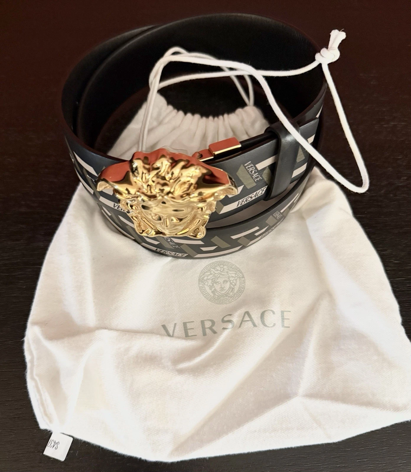 Cintura VERSACE reversibile 100% pelle fibbia oro La MEDUSA designer US 36 EU 90