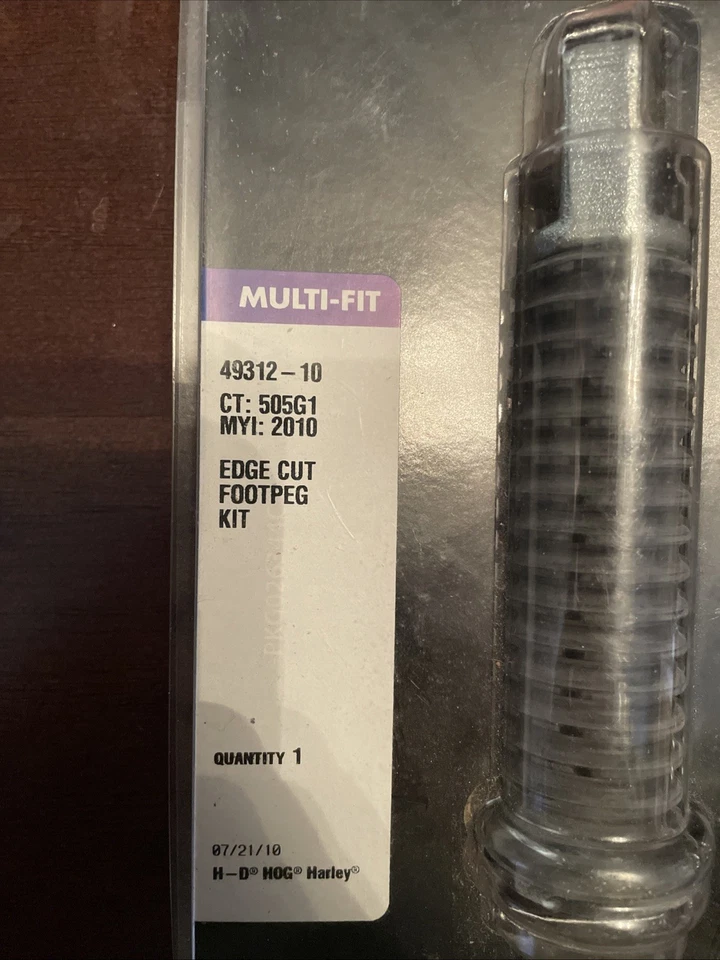 Kit de estriberas de corte de borde genuino Harley Davidson para estilo de montaje macho H-D  Foto 2 de 4