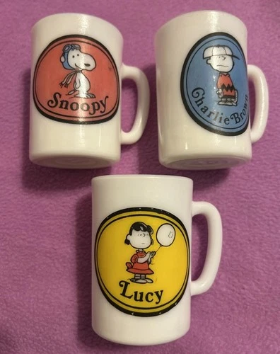 Vintage Avon Milk Glass Child Mugs Snoopy Lucy Charlie Brown 1969 Set of 3