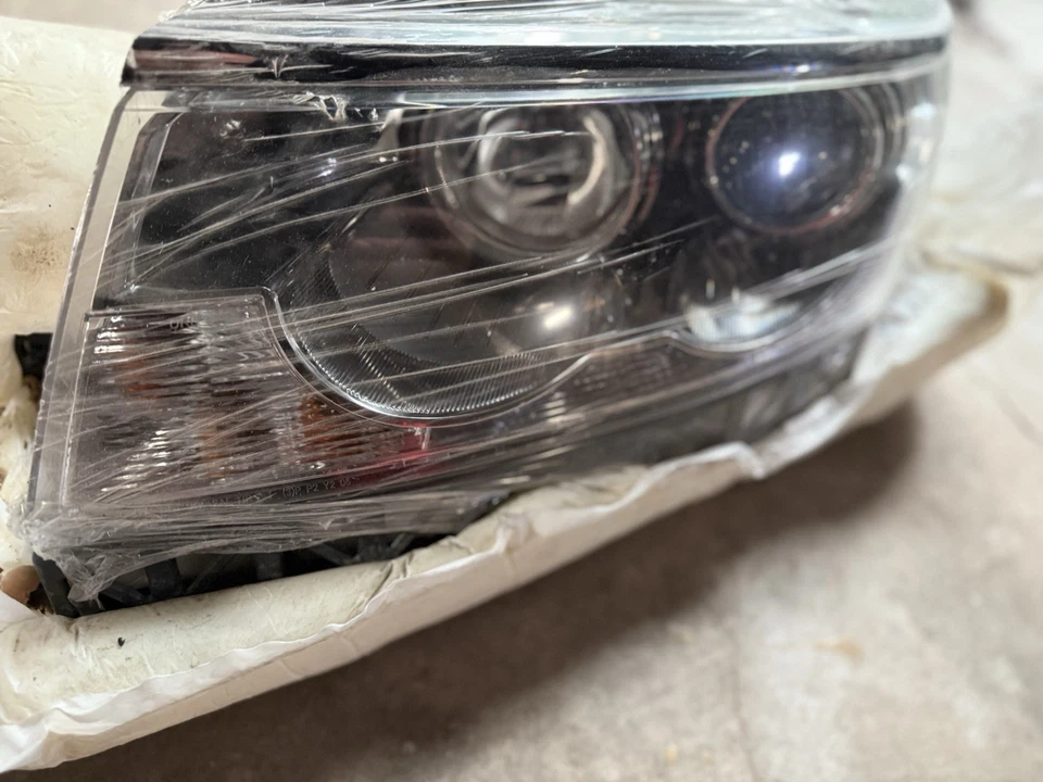 Lincoln Mkz Zephyr 2006-2009 левая галогенная фара - Изображение 3 из 4