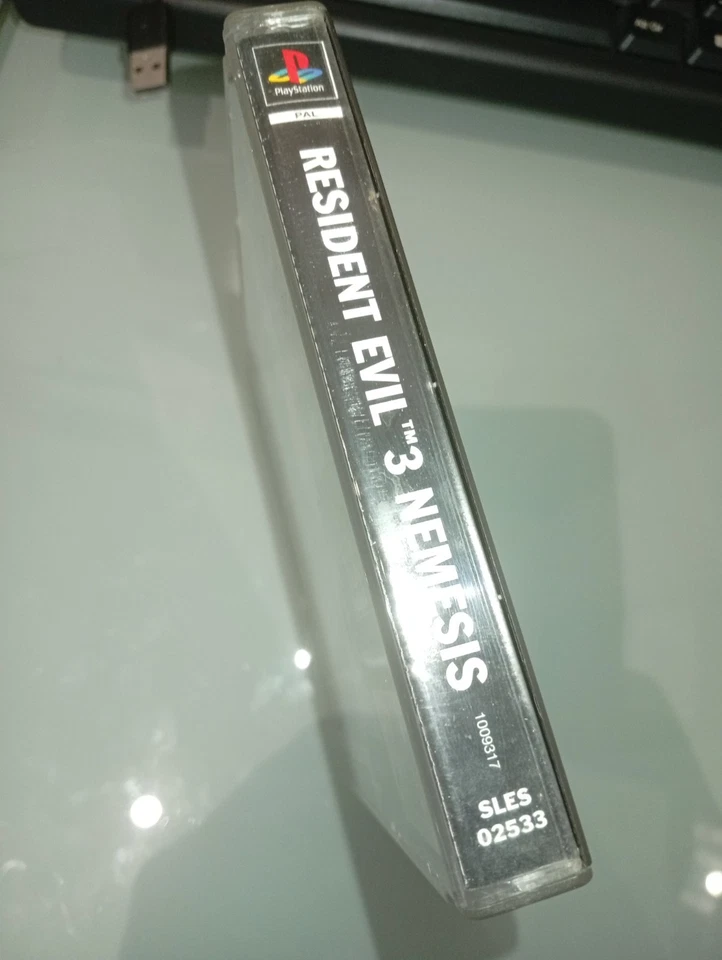 RESIDENT EVIL 3 NEMESIS-SONY PLAYSTATION 1-PAL-ITALIANO-COMPLETO-OTTIMO-RARITA', foto 4 di 5