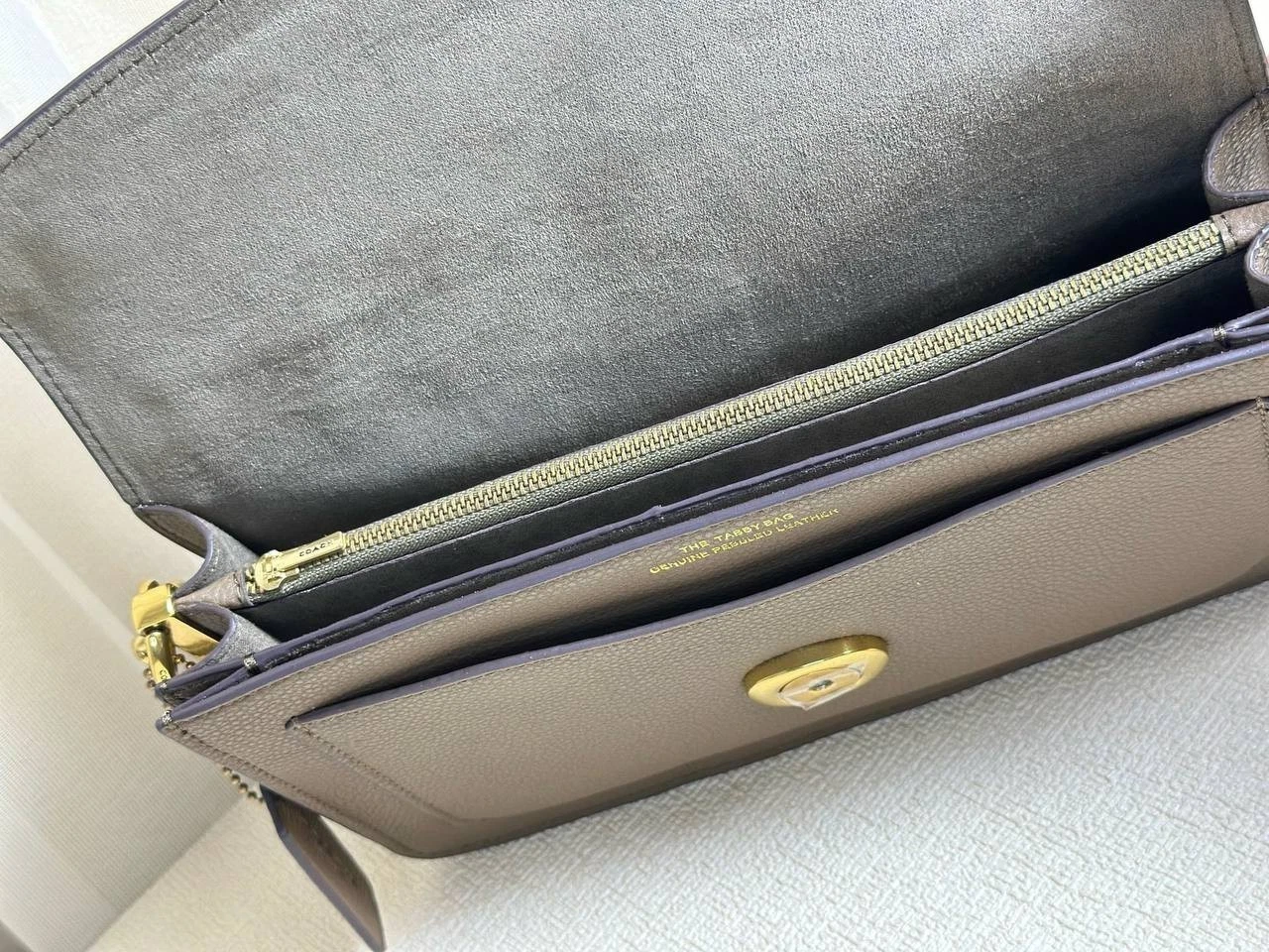 Borsa a tracolla Coach Tabby 26 CH857 pietra scura outlet SPEDIZIONE GRATUITA