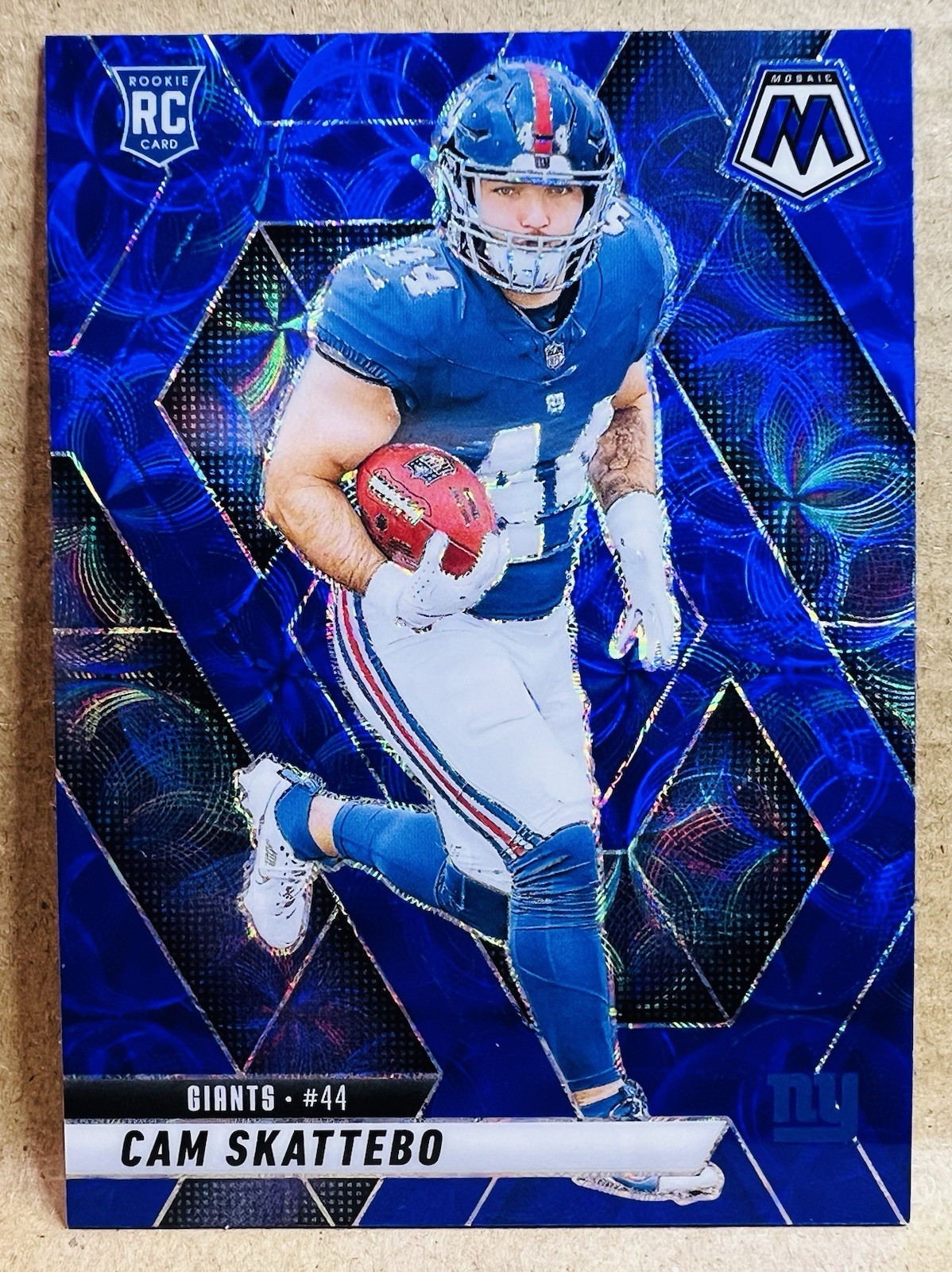 Cam Skattebo 2025 Panini Mosaic Blue Scope Prizm Rookie Card #305 Giants (RC)