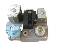 ICP HEIL Furnace Gas Valve  White Rodgers# 36E97-201  Part#  1585-987