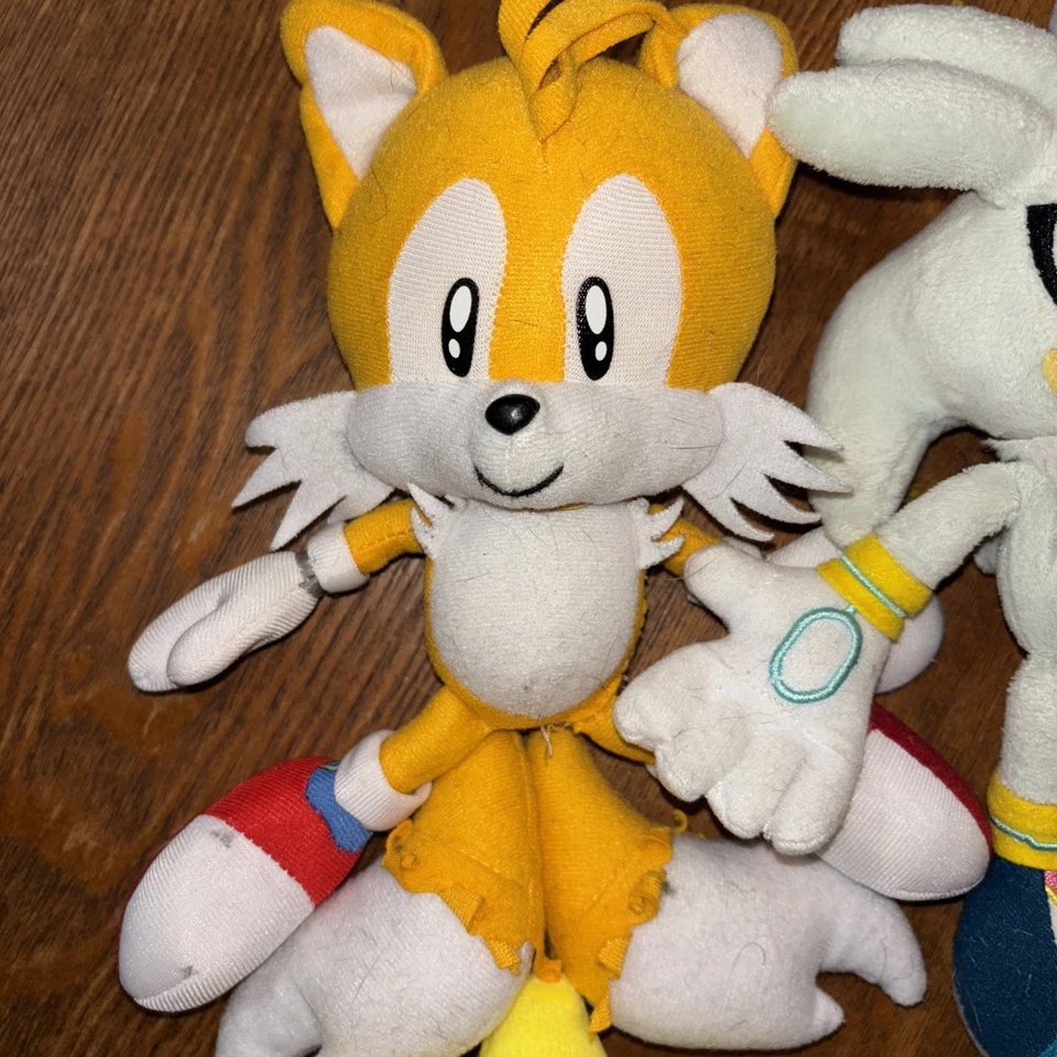 Sonic The Hedgehog Silver 8” Tomy Sega Pelúcia Recheada Lote RARO Caudas Super Sonic - Imagem 3 de 4