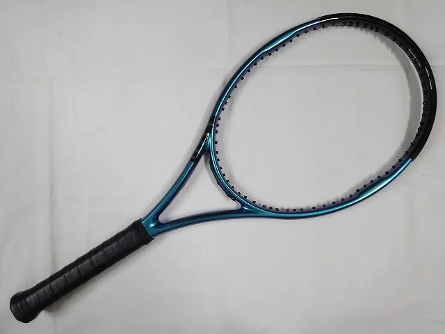 Wilson Tennis Racket Ultra Tour 100 V4.0 G2