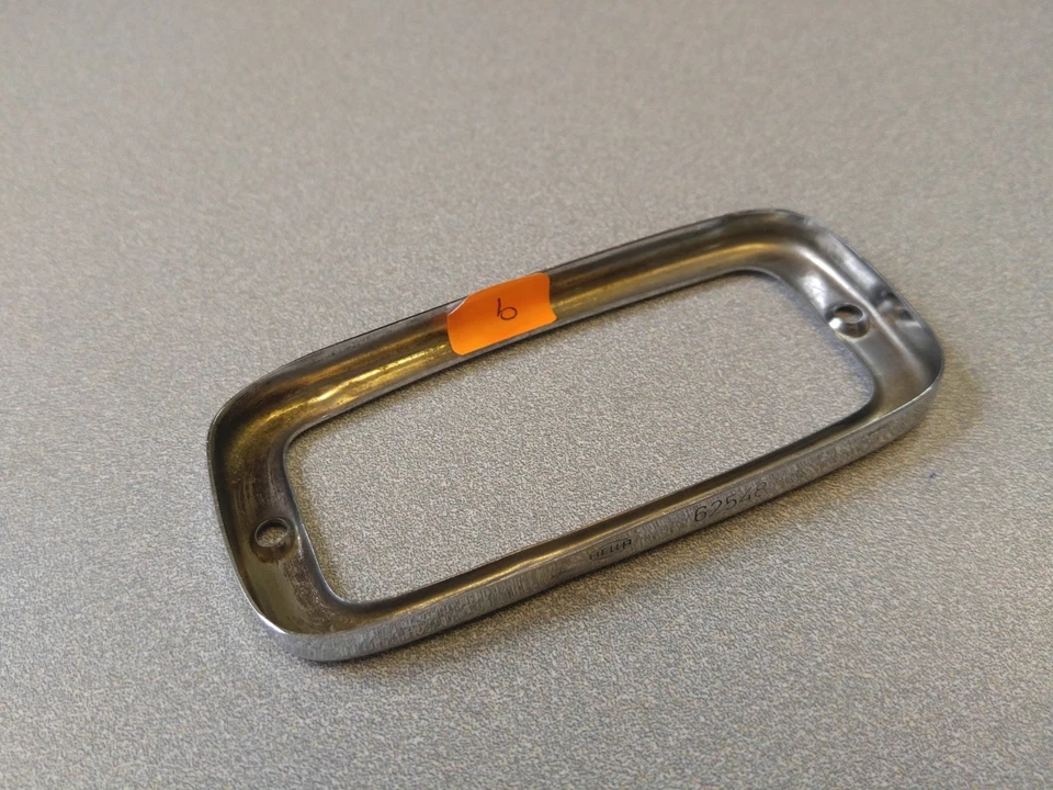 USED ORIGINAL PORSCHE 356B 356C 356SC BACK UP LIGHT HELLA 62548 CHROME BEZEL 9 - Изображение 4 из 4