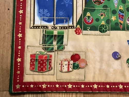 Handmade Quilted Christmas Tree Advent Calendar Count Down Reusable Washable - Picture 7 of 10