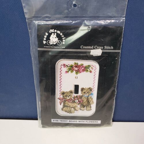 Fond Memories Cross Stitch Kit Switch Plate #198 TEDDY BEARS WITH FLOWERS New - Afbeelding 1 van 4