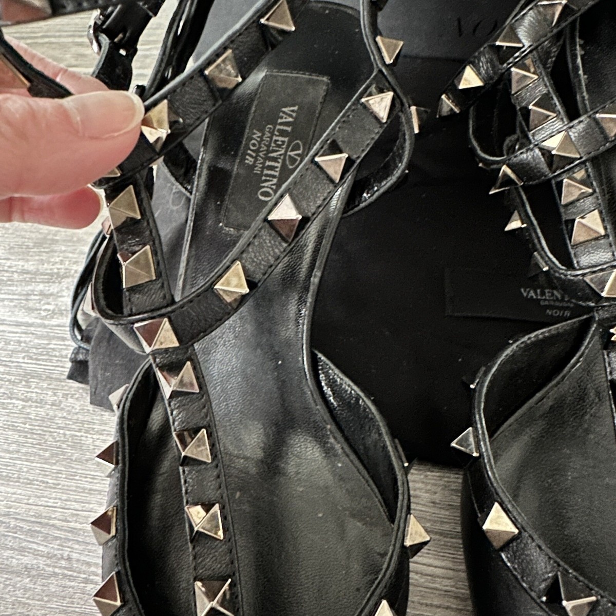 Valentino Garavani Rockstud Noir Slingback 65mm Pumps Size 6.5 US