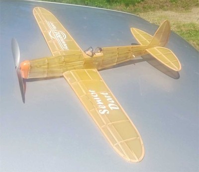 Comet Senior Dart 24'' wingspan - Free flight plane.  Vintage design 2025 cut.