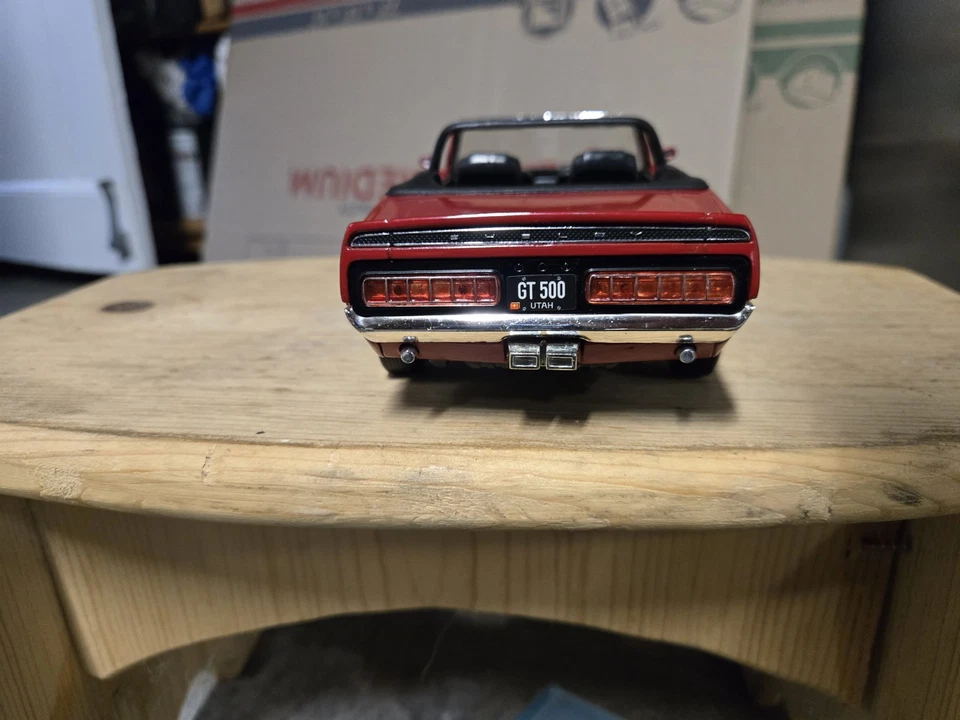 Ford Mustang Shelby GT500 1969 modelo de coche convertible rojo escala 1 18 vintage Foto 4 de 4