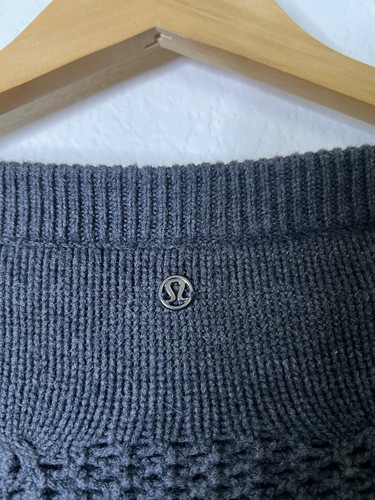 Lululemon gekämmter grauer Pullover mit Zopfmuster Größe 4-6 - Bild 4 von 4