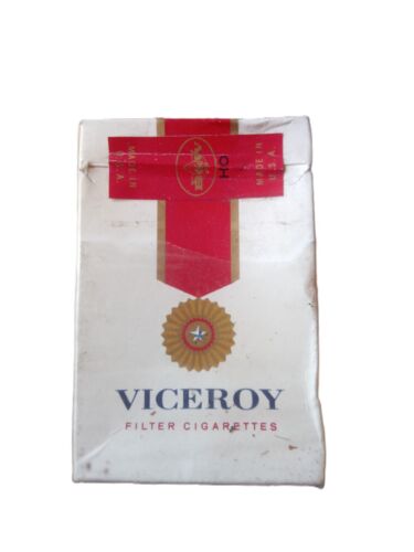 Vintage Empty Box of 20 Viceroy Filter Cigarettes Made in USA - Picture 2 of 4