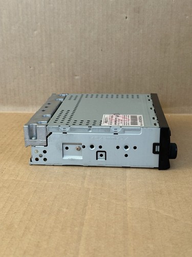 Mitsubishi Eclipse AM FM Radio Receiver with Cassette Player MR337271 ONLY - Picture 2 of 7