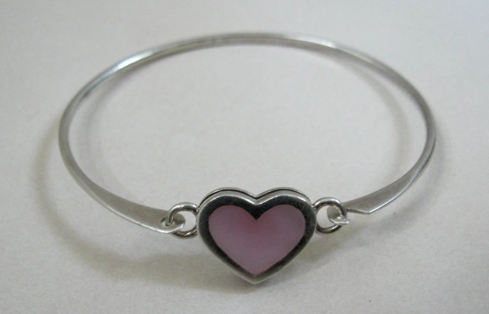 Brazalete brazalete con dije de corazón de madreperla de plata de ley 925 sello Foto 2 de 4