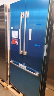 Bosch Benchmark Series 36'' SS Built-In French Door Smart Refrigerator B36BT935NS