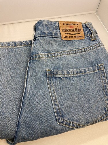 UNIONBAY mom Jeans (zumiez) Size 3, New 