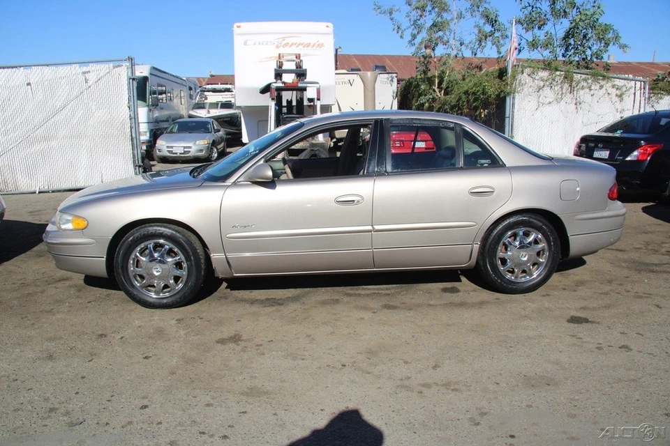 Buick Regal LS 2001 Foto 3 de 4