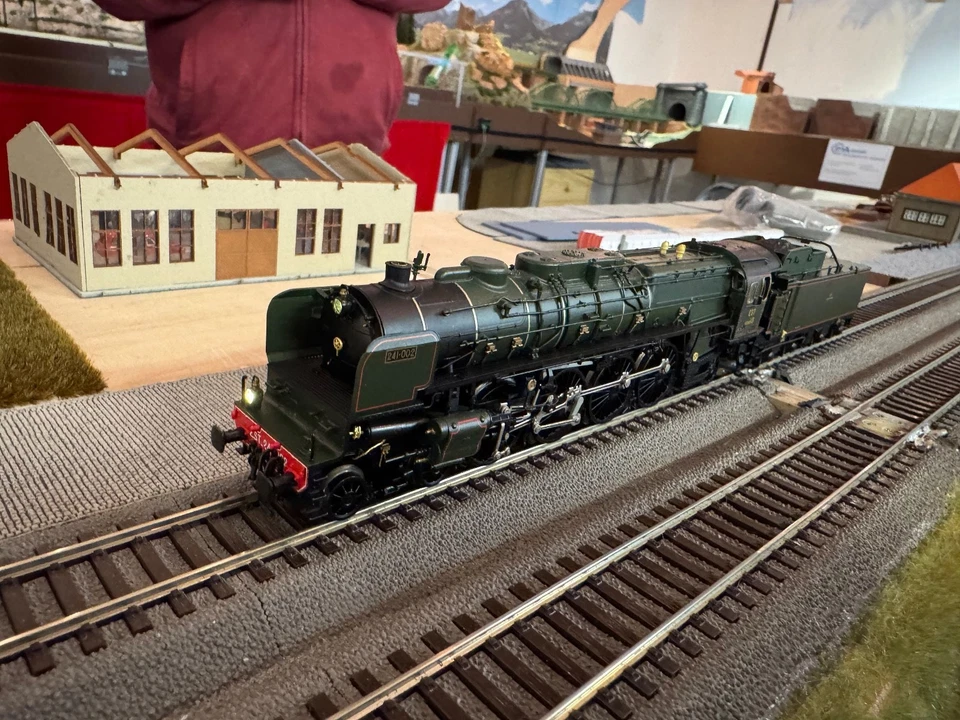 Trix 22913 H0 DC Dampflok EST 13 Orient Express, DCC, mfx, Sound, OVP - Bild 2 von 4