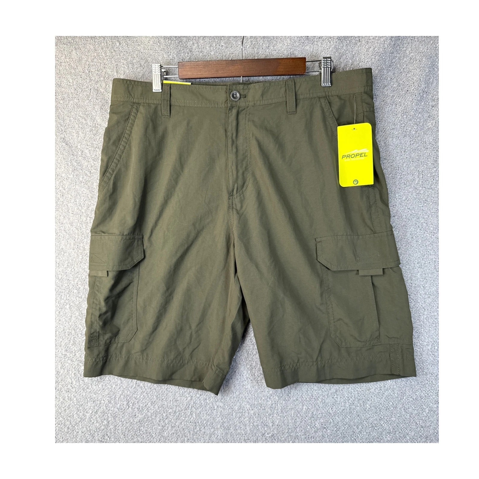 Bass Pro Shops Propel Cargo Shorts Men's 36W Olive Green Turbo-Dry Outdoor