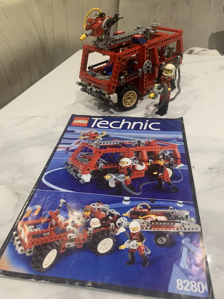 LEGO Technic 8280 Fire Engine / Fire Response Unit, photo 1 of 5