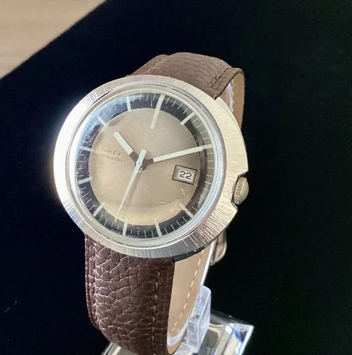 Vintage Timex Marlin Calendar Men’s Watch | Oval Shape Case | Running