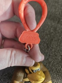 Nintendo Donkey Kong Vintage Collectible Keychain Mario NES SNES Video Game RARE