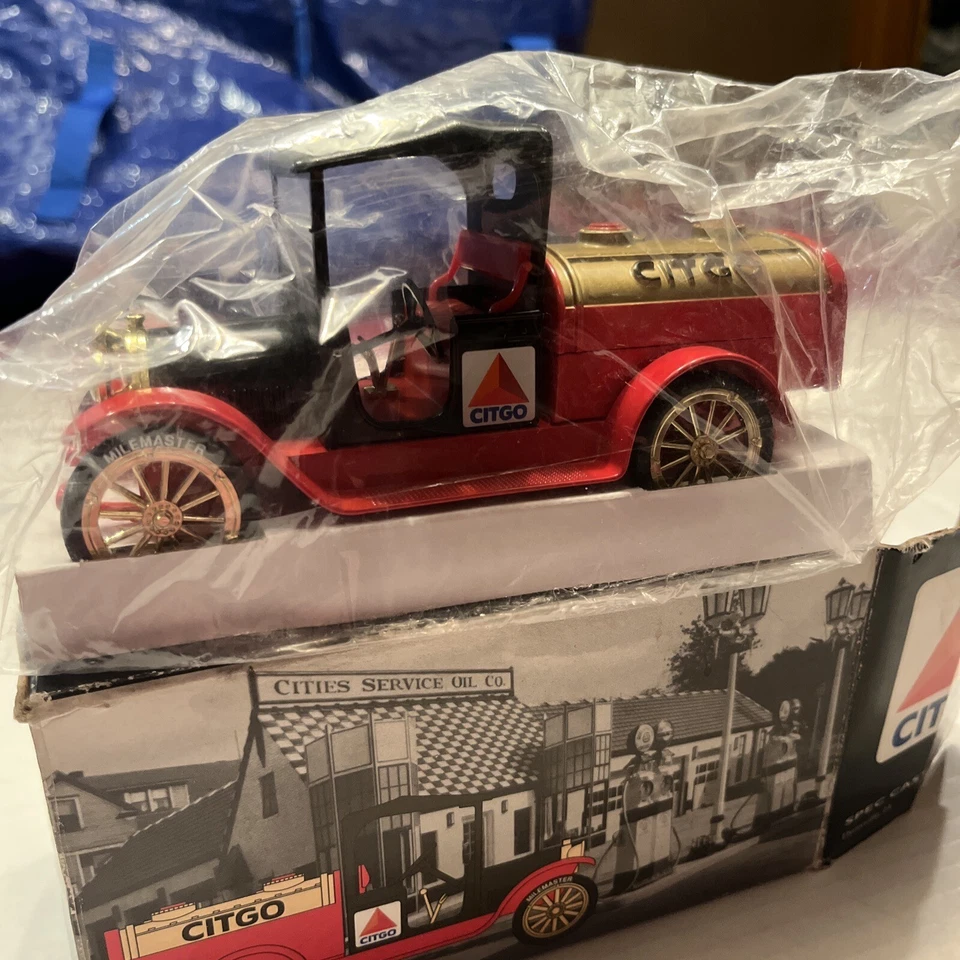 Spec Cast Citgo 1916 Studebaker Tanker Truck Coin Bank 1/25 Scale Diecast - Image 3 of 4