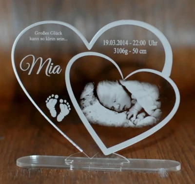 COLLAGEN MIT HERZ Aufsteller Herz Acrylglas Fotogravur & Textgravur Geschenk Geburt Taufe Baby
