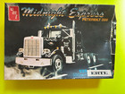 Midnight Express Peterbilt 359 Tractor Model Kit Amt Ertl 1/25 Scale Cool Look!