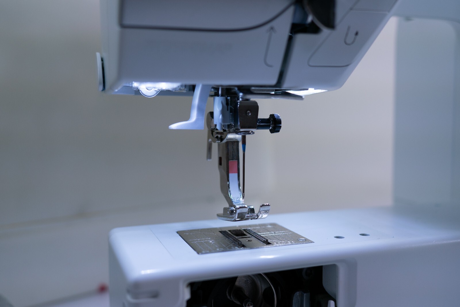 Bernina B330 Sewing Machine Foot Pedal 1 Foot Carrying case