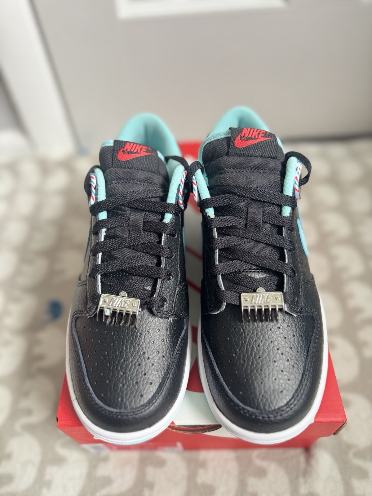 SAOLA Nike Dunk Low Retro SE Barber Shop nere DH7614 001 taglia 7M 8 5W nuove autentiche